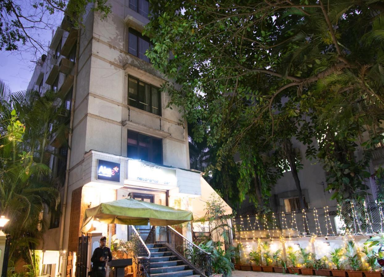 Octave Bund Garden Hotel Pune Exterior photo